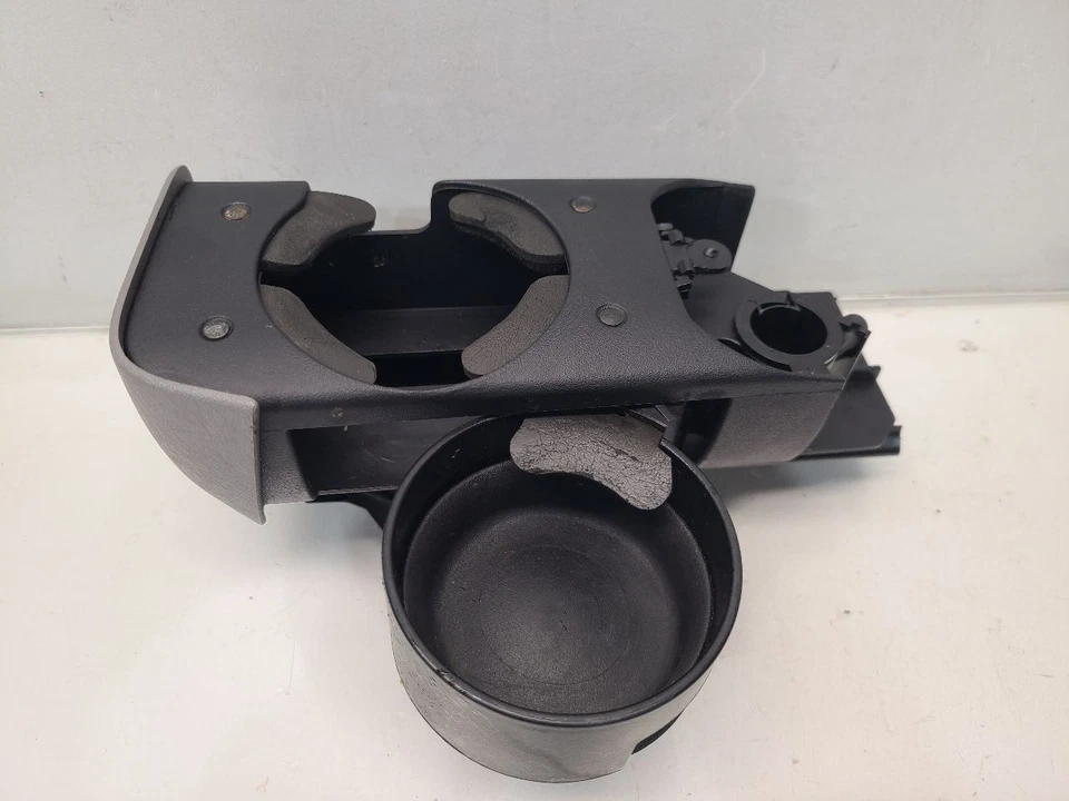 Chevrolet Tahoe LT 1997 portavasos de tablero central *gris* Foto 2 de 4