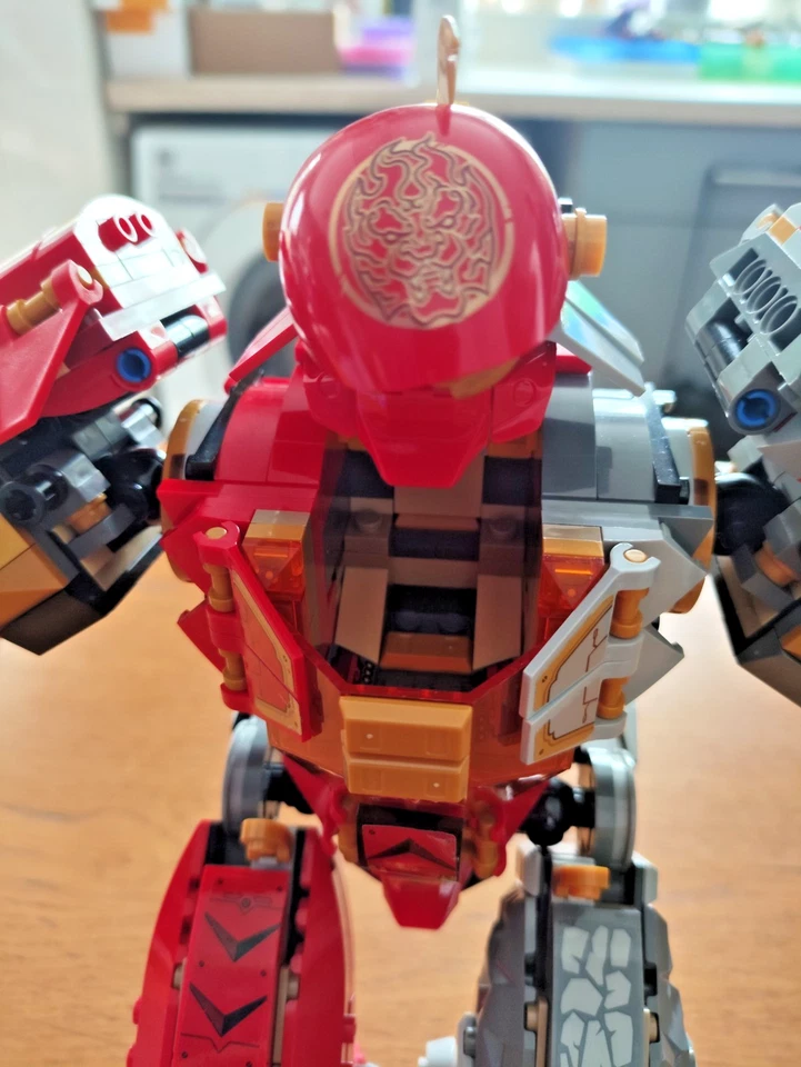 LEGO Ninjago 71720 Fire Stone Mech, photo 3 of 5
