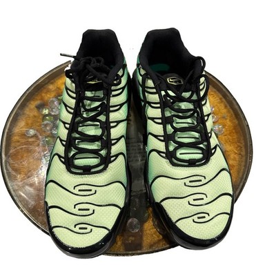 Men's Size 13-Nike Air Max Plus 'Vapor Green Gradient  Black NWOB