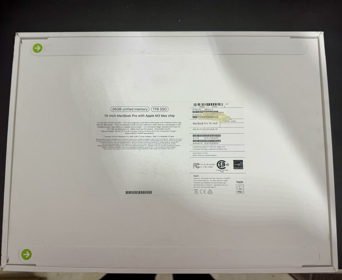 Apple MacBook Pro 14 Apple MacBook Pro 14