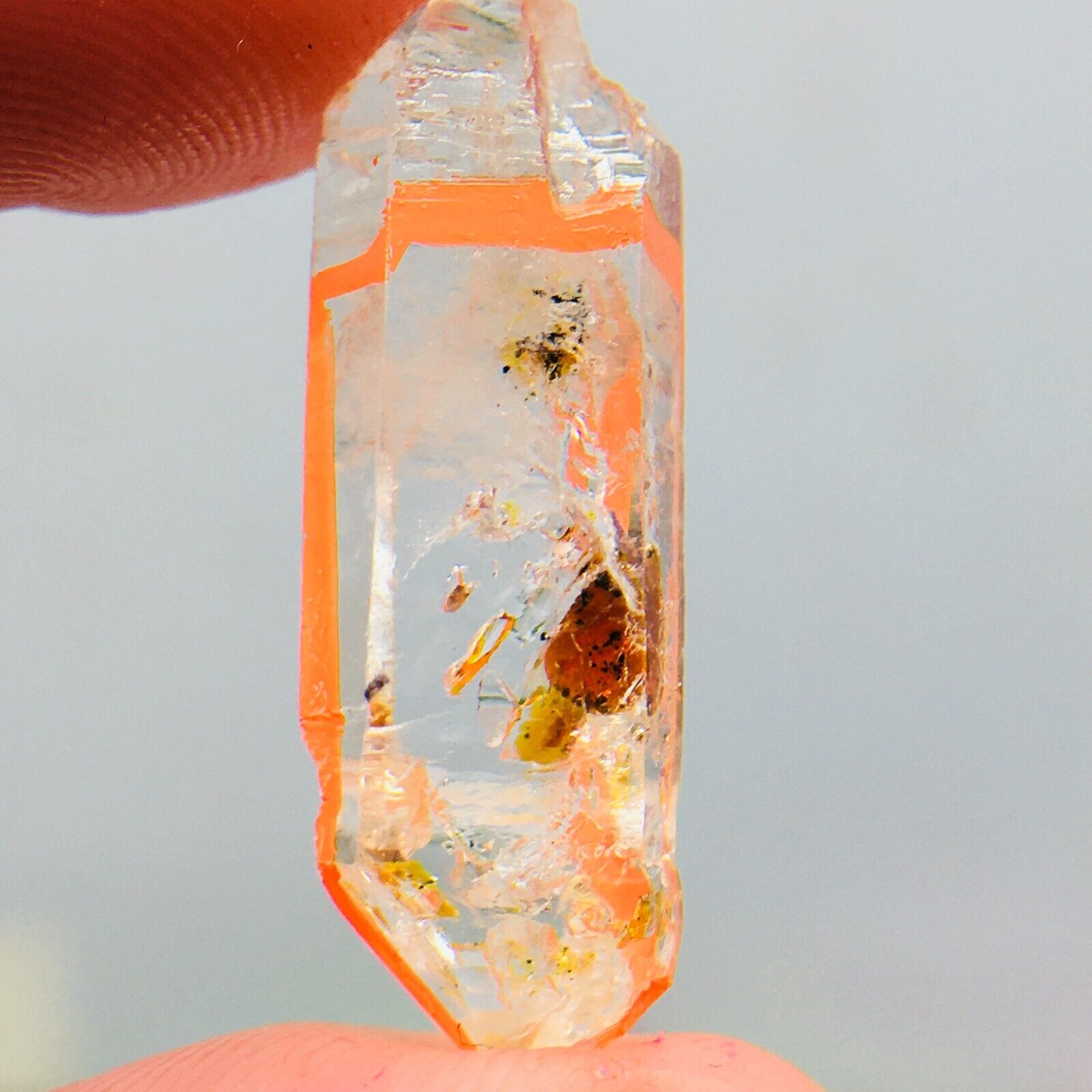 Rare Natural Herkimer diamond crystal moving  water  Fluorescent Petroleum 1.84G