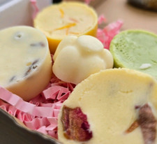 Bath melts in a gift box, natural handmade vegan, spa or wellness gift for her