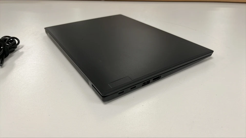 Ноутбук Lenovo ThinkPad X1 Carbon i7 16 ГБ RAM 512 ГБ SSD без ОС - Изображение 3 из 4