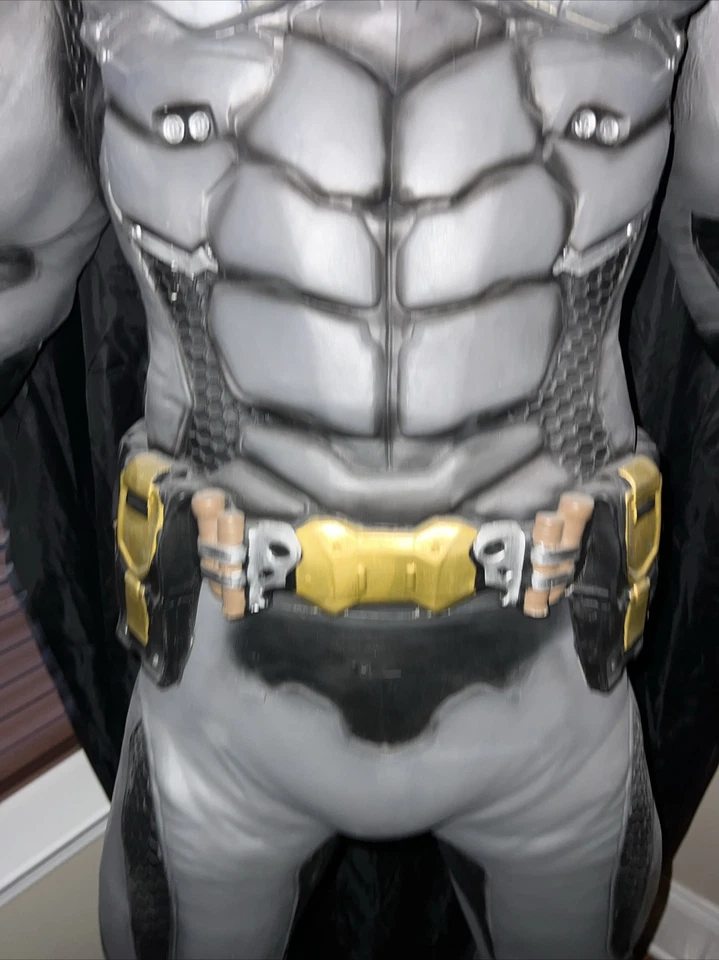 Neca DC Batman Arkham Knight Figura Batman Tamaño Natural Espuma 7 Pies Raro 🦇 🔥 🦇 🔥 Foto 2 de 4