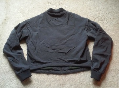 NWT NIKE WOMEN'S BLACK AEROLAYER TRAINING JACKET SIZE M 811034 010 - Picture 6 of 9