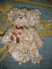 RUSS BERRIE RADCLIFFE BROWN PLUSH STUFFED TEDDY BEAR w curly fur Tags P35