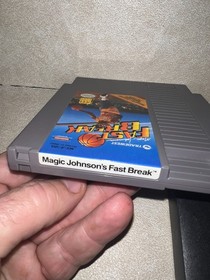 Nintendo NES - Magic Johnson's Fast Break w/manual/sleeve -  TESTED