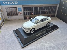  Mercedes-Benz W205 Modell 1/43 C Klasse Diamantweiß Norev. 