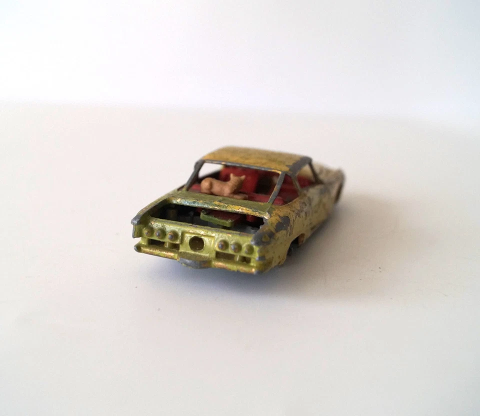 Corgi Toys GHIA L6.4 V8 Diecast 1962's ONLY PARTS Vintage Models Toy Rare Gift — 第 3/4 张图片