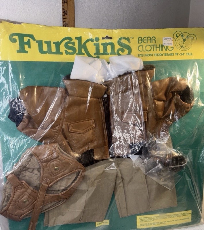 furskins teddy bears 1986 Original aviator outfit Mint W Packaging