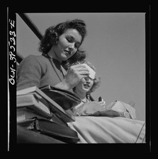 Photo:Washington DC Woodrow Wilson High School Students Eating Lunch 1943