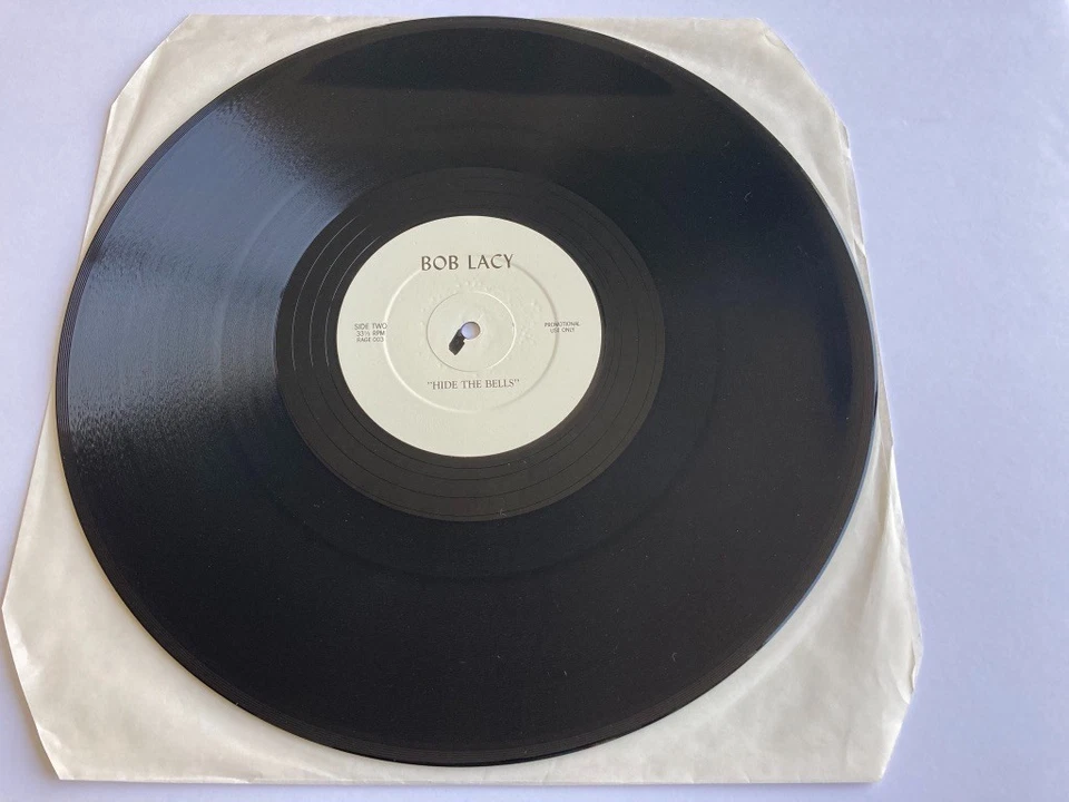 Björk (I Miss You) A-Side and Bob Lacy (Hide The Bells) B-Side 12" Vinyl Record Foto 4 de 4