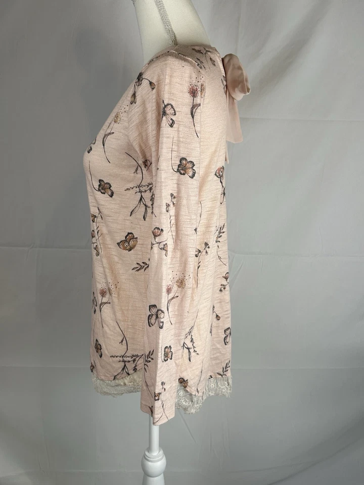 Top Lauren Conrad Nature Estampado Mariposa Encaje Recortado Color Melocotón Talla XS Foto 2 de 4