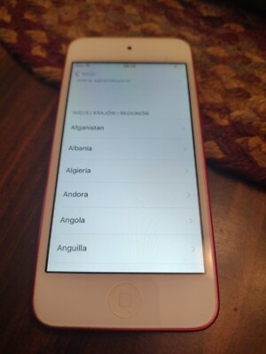  Apple iPod Touch 5th Red 16 Gig