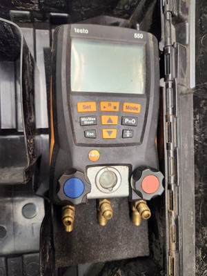 Testo 557 Digital Manifold with case