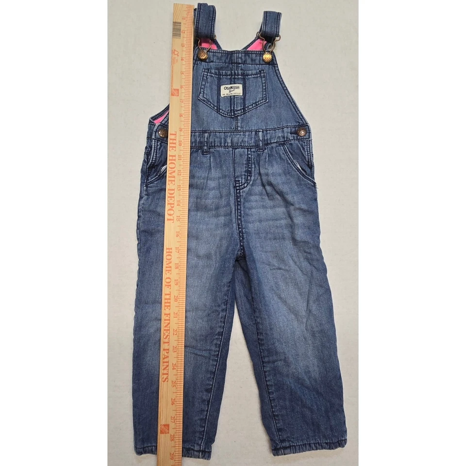 Mono vaquero OshKosh Bgosh 2T niña rosa forrado de vellón chaleco trasero Foto 2 de 4