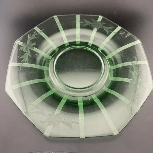 Green Depression Glass Decagon Lunch/Sandwich 8"  Plate Glass