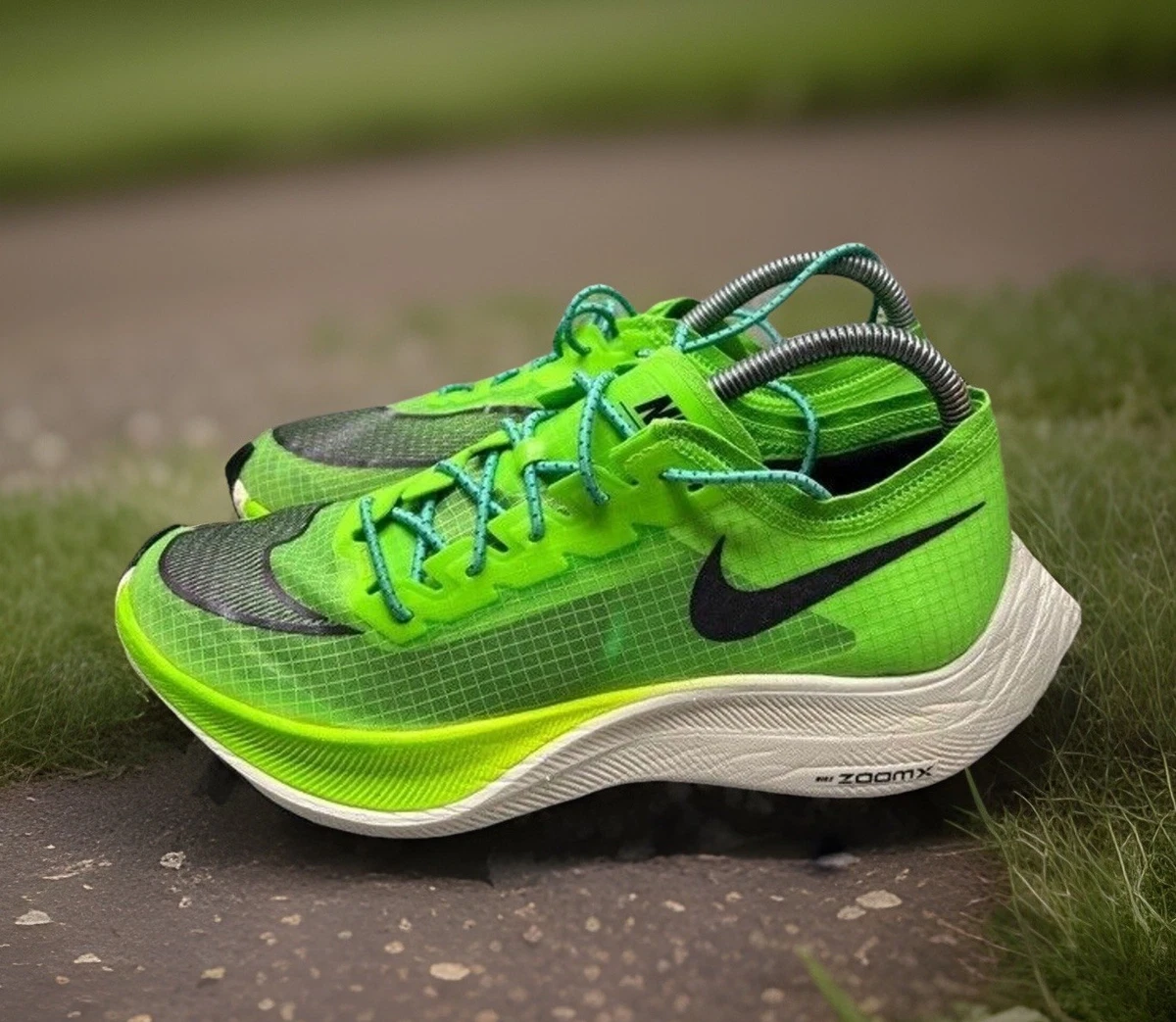 Las mejores ofertas en Nike ZoomX Vaporfly NEXT% Electric Green | eBay
