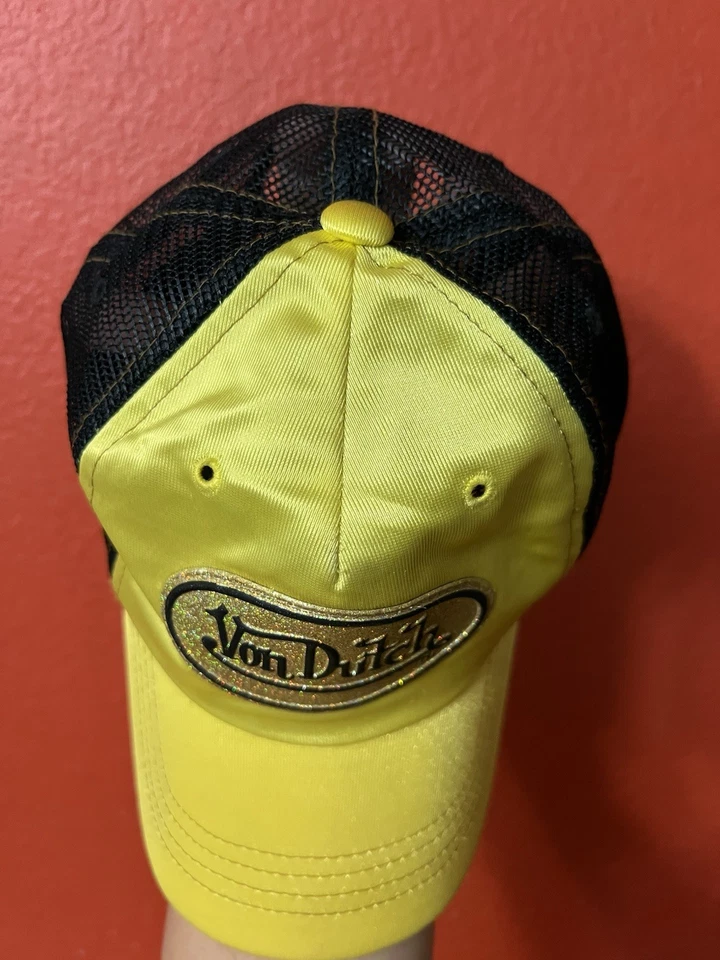 Sombrero de camionero vintage Von Dutch Snapback Y2K amarillo satinado logotipo brillante Foto 4 de 4