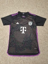 2023-24 Adidas Men  s Bayern Munich Away Soccer Jersey M