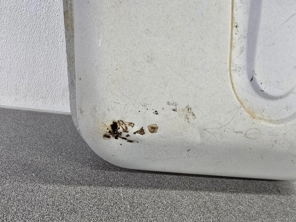 USED ORIGINAL GENUINE PORSCHE 356B T6 356C 356SC GAS FUEL TANK 1963-65 RUSTY - Image 4 of 4