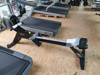 TECHNOGYM SKILL ROW Ruder Gerät sofort lieferbar Ausstellung Fitness Studio Gym