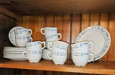 Canadian Inuit Hunting Scene - Figgjo Norway Blue & White Dish 35pc Set