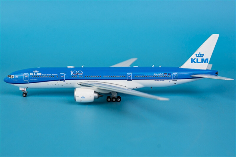 ロイヤルフライト 777-300ER VQ-BGL 1/400 ロイヤルフライト 777-300ER VQ-BGL 1/400