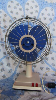 Ventilatore Oscillante con Telecomando Bianco a Piantana da Pavimento