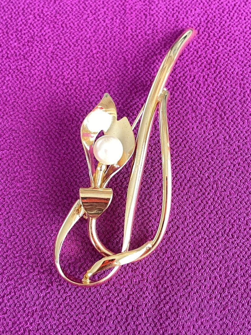 Broche flor oro vintage con perla, sin daños, joyería clásica