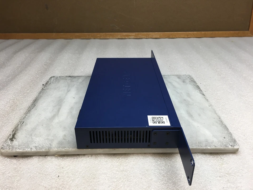 Netgear ProSafe JGS524 v2 24-Port Gigabit Unmanaged Switch w/ Rack Ears - Image 4 of 4