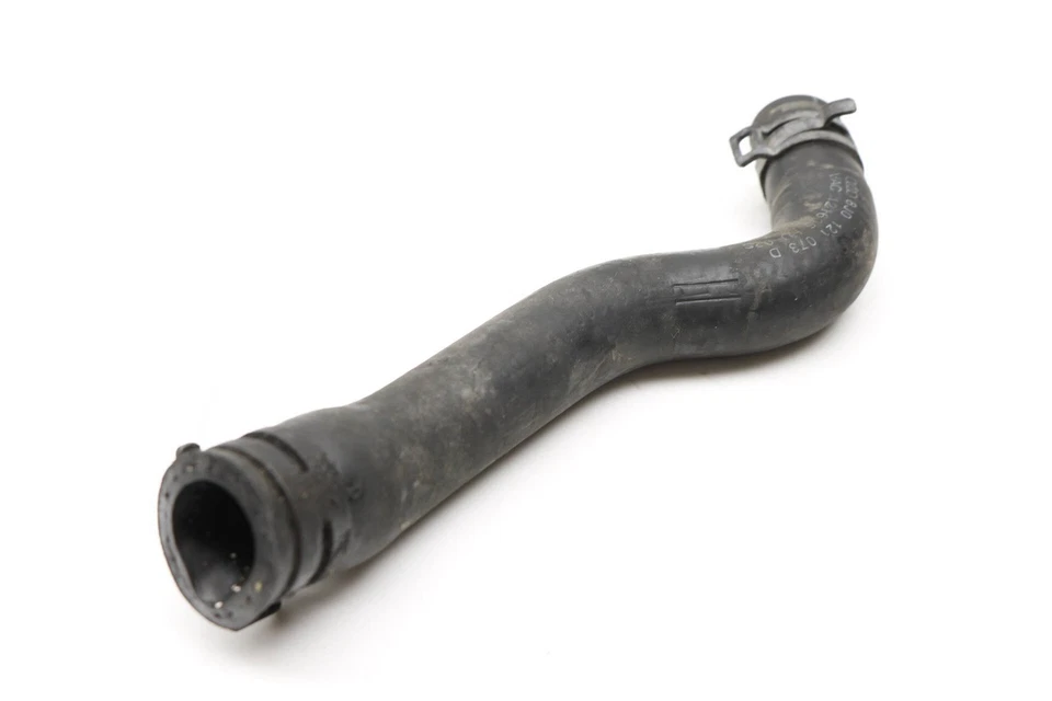 AUDI TT QUATTRO 2007-2015 2,0 L - Juego de manguera/línea de refrigerante 8J0121073D Foto 2 de 4