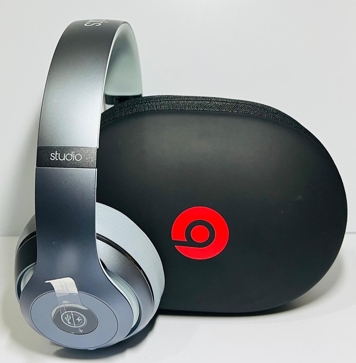 Beats Studio 2.0 Over the Ear Wired Headphones - Noise Cancelling