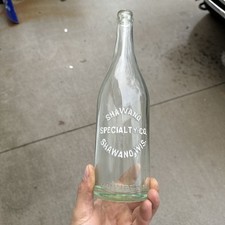 SHAWANO SPECIALTY CO QUART SODA BOTTLE SHAWANO WI WISCONSIN