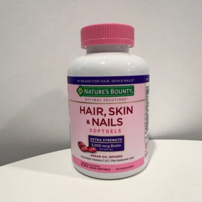 Nature's Bounty HAIR SKIN and NAILS 250 Softgels Multivitamin 5000 mcg Biotin