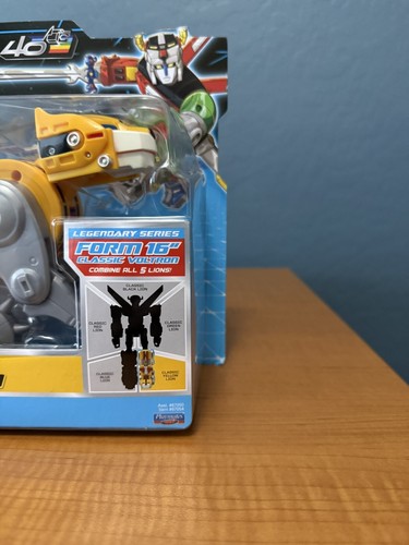 Voltron Yellow Lion Playmates Classic Legendary 40th Action Figure 2024 - Picture 4 of 6