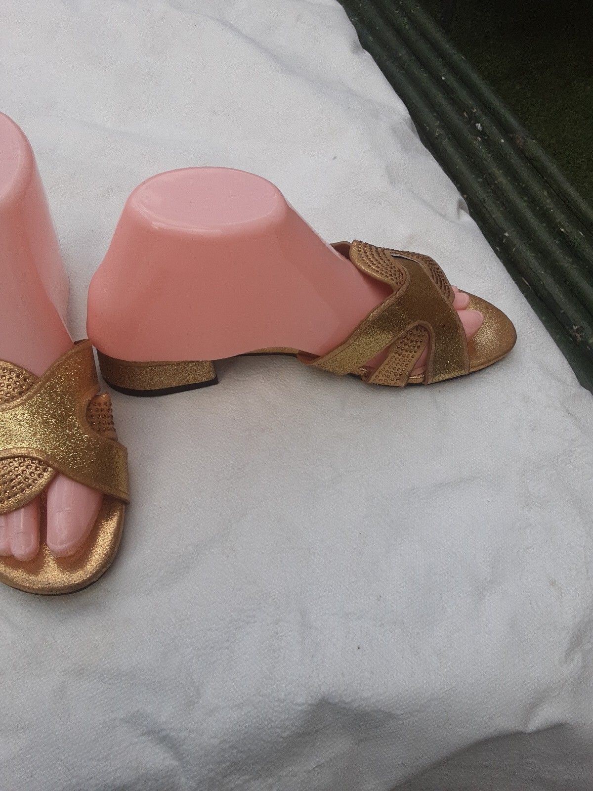 PANTOFOLA D’ORO Pantofole donna oro sposa scintillanti festa sera muli africani sera tg 38