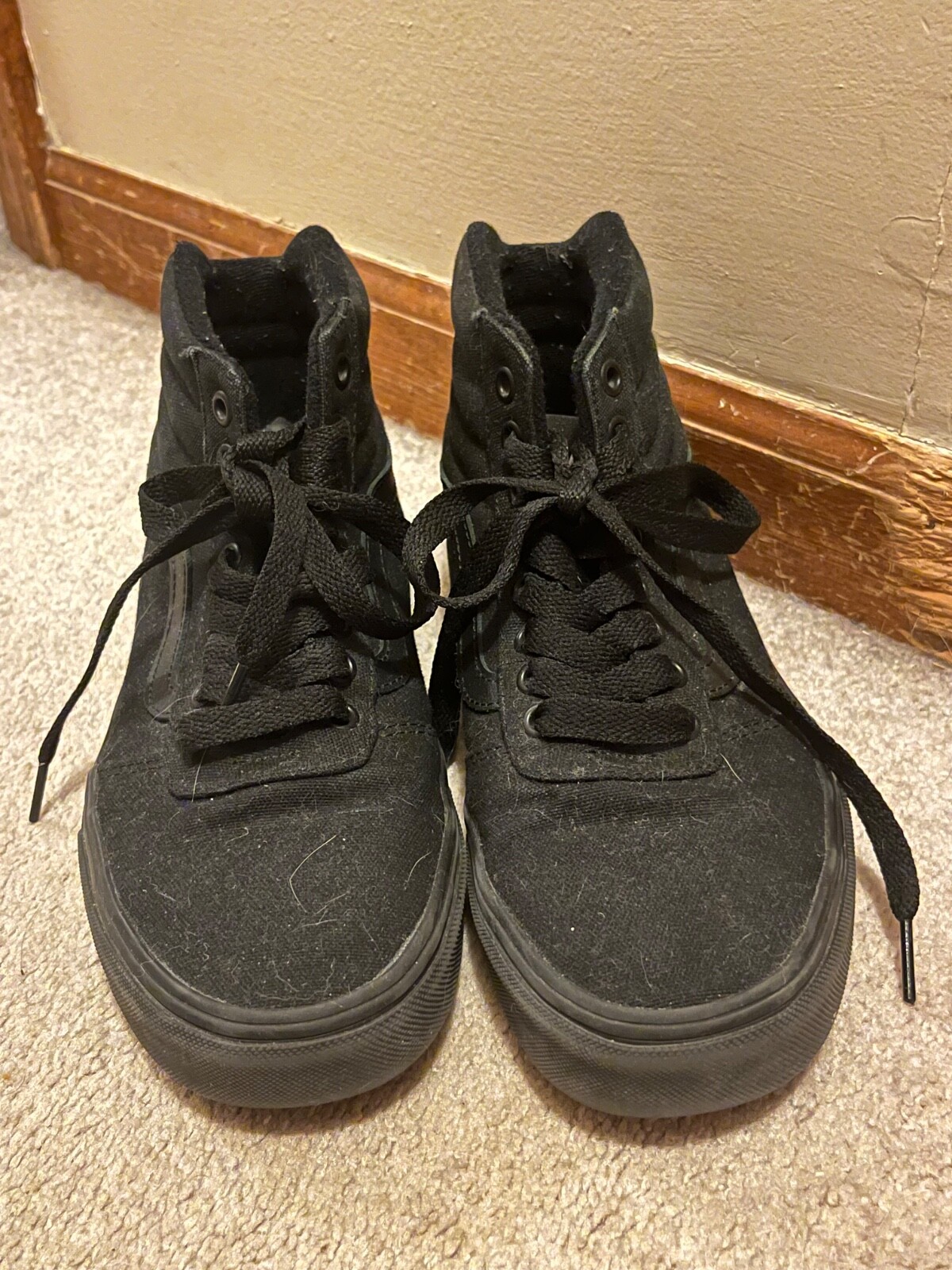 Triple Black Canvas Vans Sk8-Hi Mens Size 7.5 Lightly Worn Hightop Sneakers