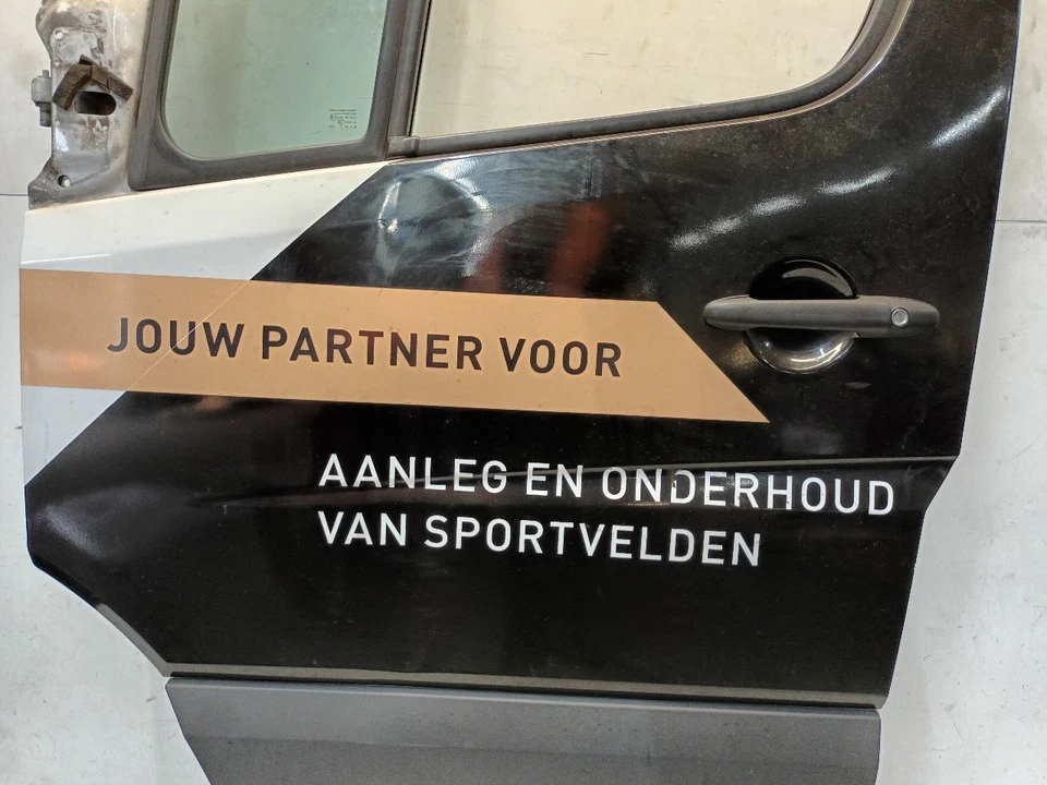 Puerta delantera izquierda Mercedes-Benz Sprinter 3.5-T  313 CDI - Imagen 3 de 4