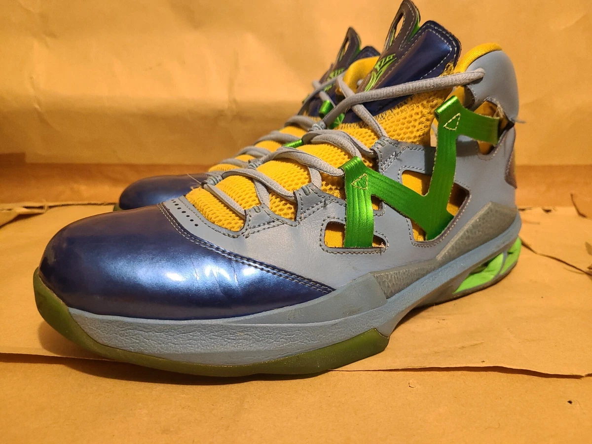 Nike carmelo shop shoes