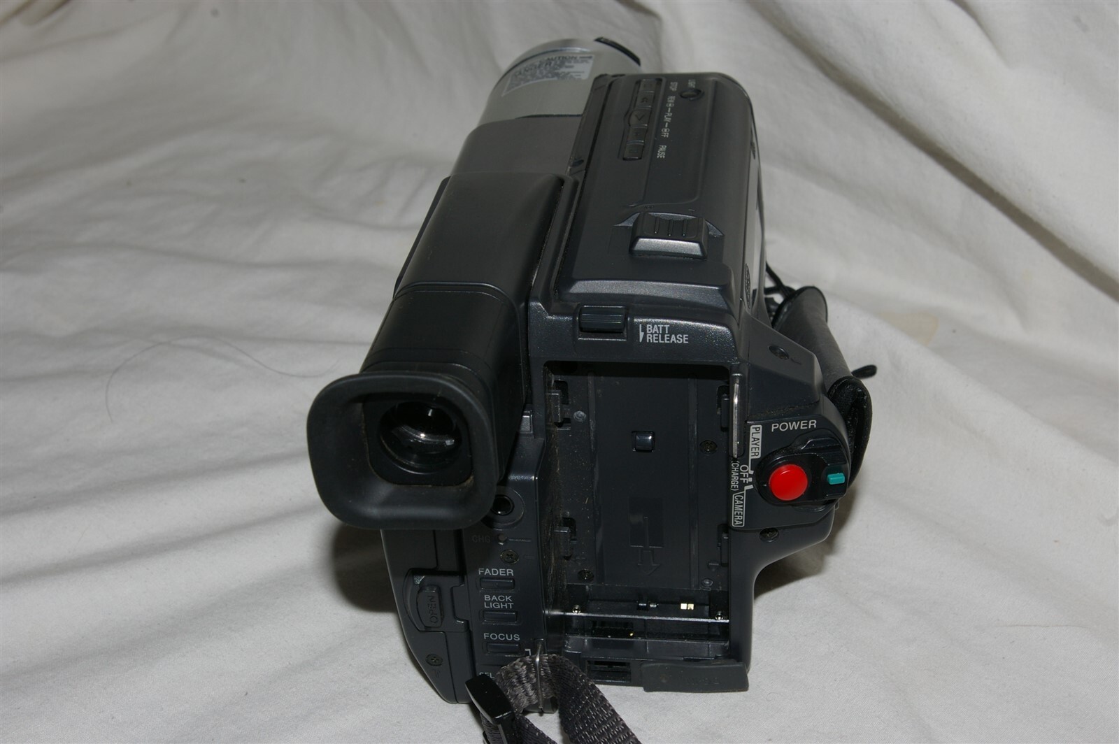 Sony Handycam CCDTRV68 Hi8 / Video8 Camcorder PLEASE READ TESTED