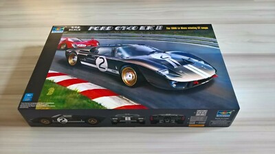 1966 Ford GT40 MK II Le Mans Winner MK2 1:12 Model Kit Trumpeter