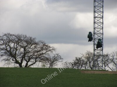 Photo 6x4 Mast, Gain Greenfoot Mast with some sort of pulley device on it c2010