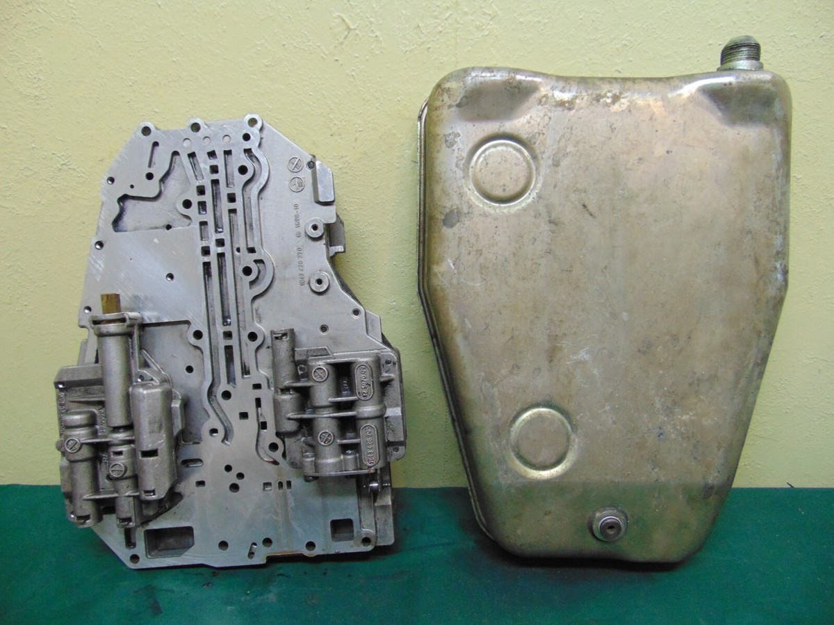 Automatic Transmission Valve Body 1043426221 1043426110 BMW 528e  