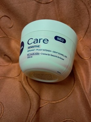 200ml Nivea Care Sensitive 24h intensive Creme für Gesicht & Körper beruhigt