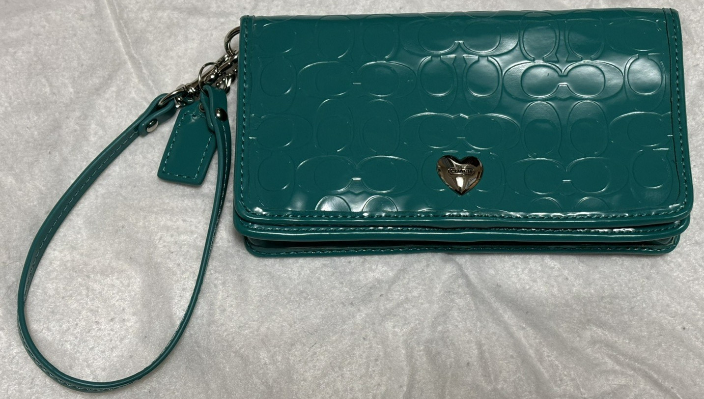 Coach Mini-Purse / Wallet with Wristlet - Green Emboss C with Heart Charm Snap