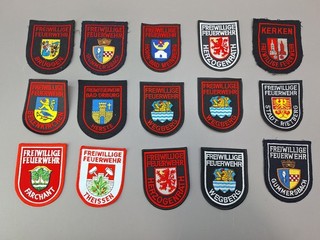 Freiwillige Feuerwehr Aufnäher Patches 15 Stück Konvolut verschiedene Städte
