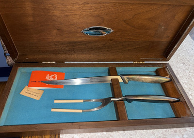 Towle The Invictus Blade 12 in Carving Knife & Fork Set w/ Walnut Case