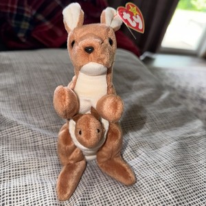 Ty Beanie 1996 Pouch the Kangaroo and Baby Joey Plush Toy 1996 RETIRED 