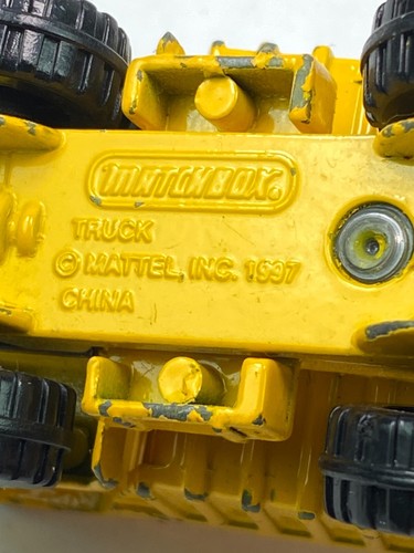 Matchbox Dump Truck Yellow Diecast Vintage Toy Car 1997 - Picture 7 of 7